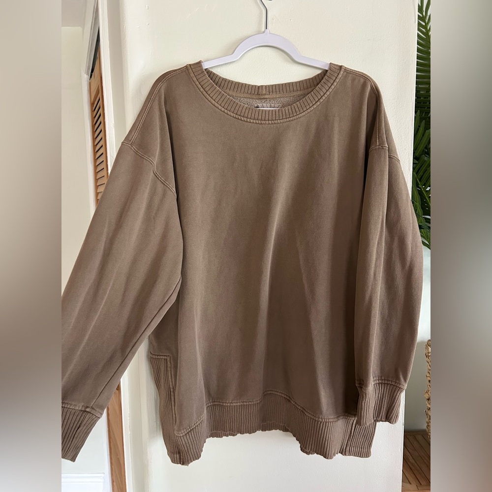 Crew neck